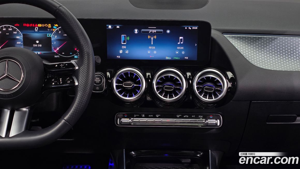 Mercedes-Benz GLA-Class 2024