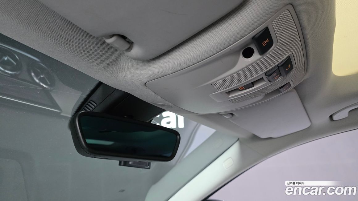 Mercedes-Benz GLA-Class 2015