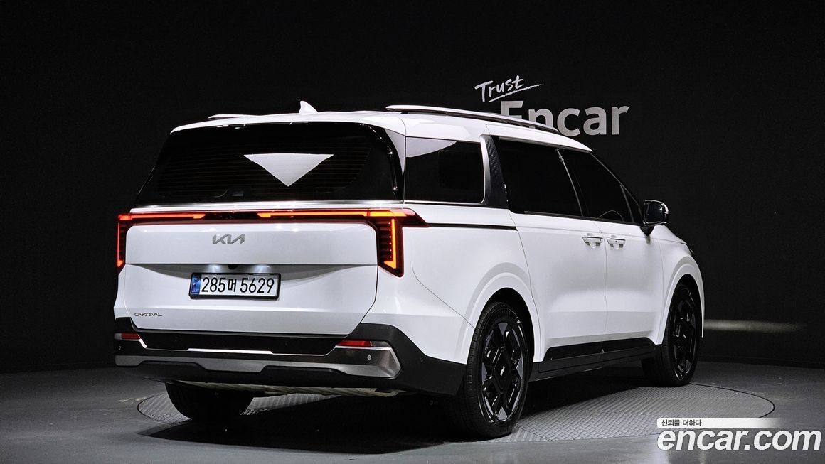 Kia Canival 2025