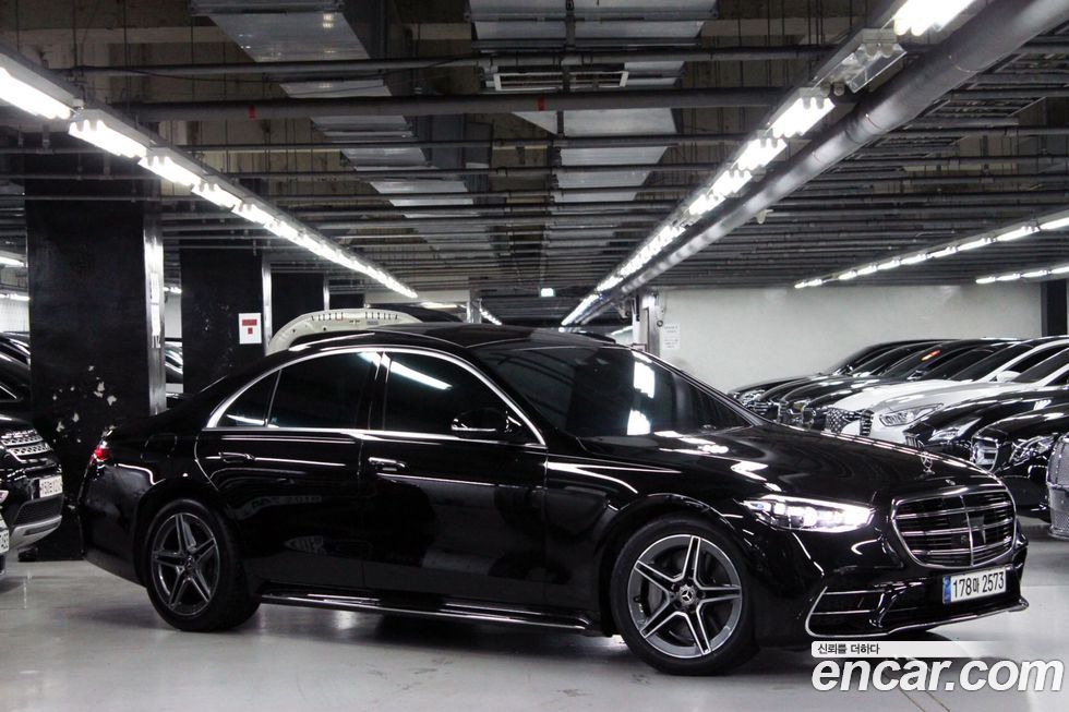 Mercedes-Benz S-Class 2021