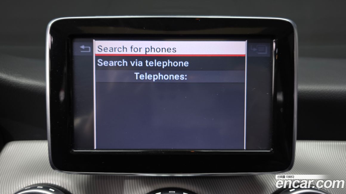 Mercedes-Benz GLA-Class 2015