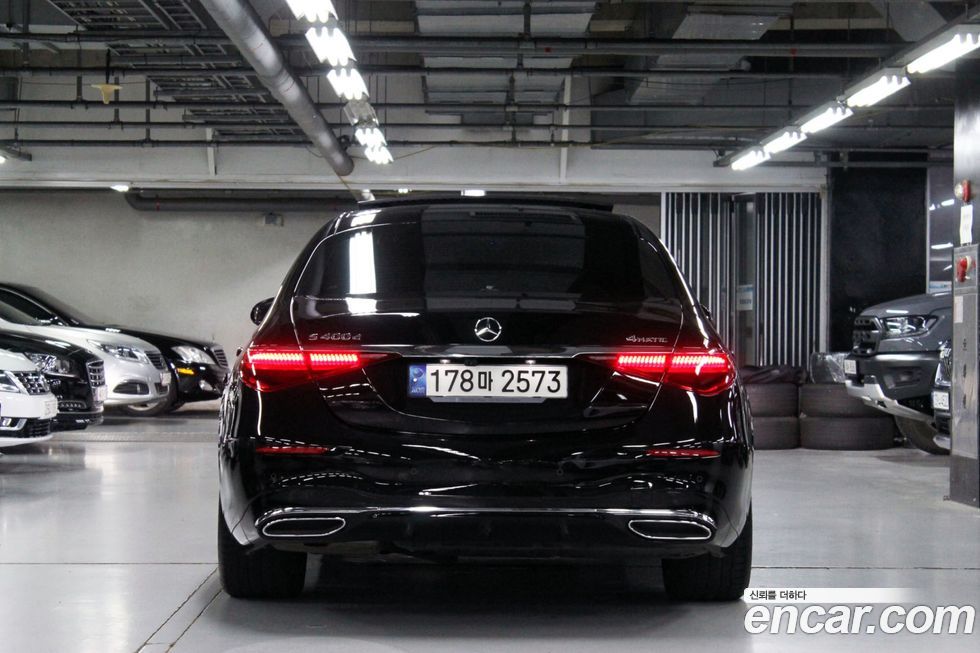 Mercedes-Benz S-Class 2021