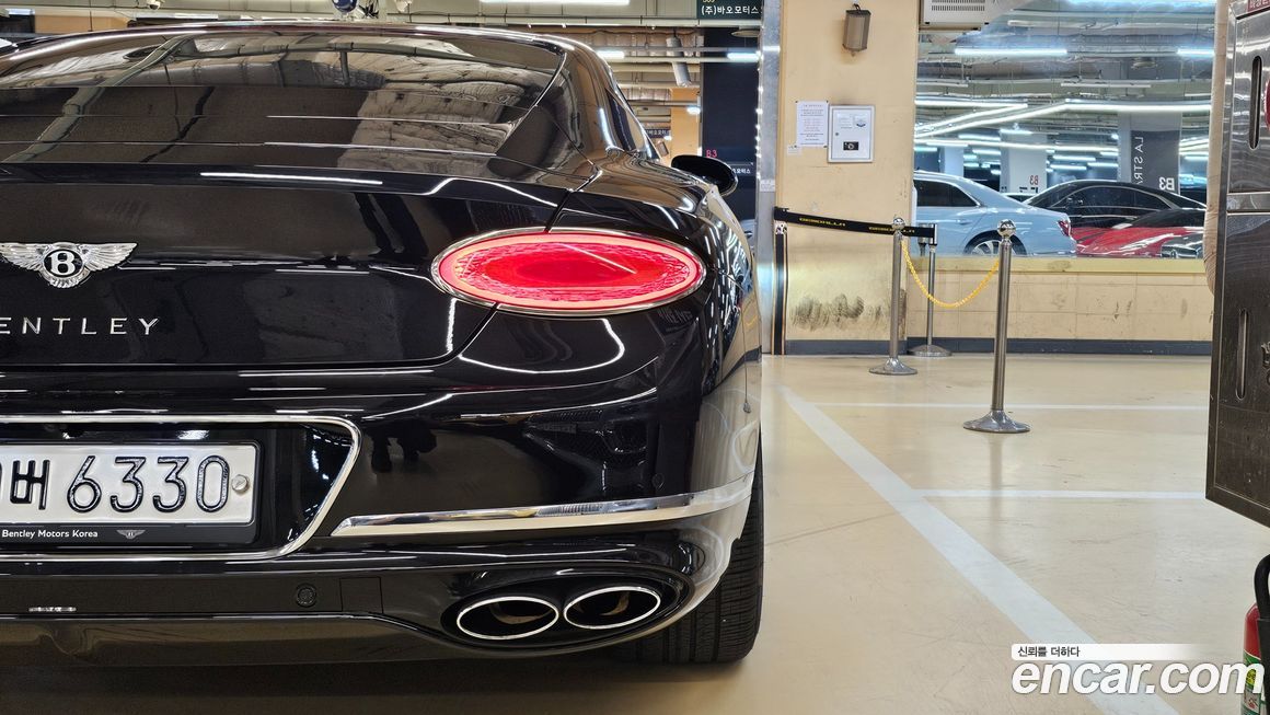 Bentley Continental 2021