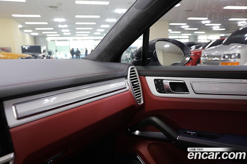 Porsche Cayenne 2023