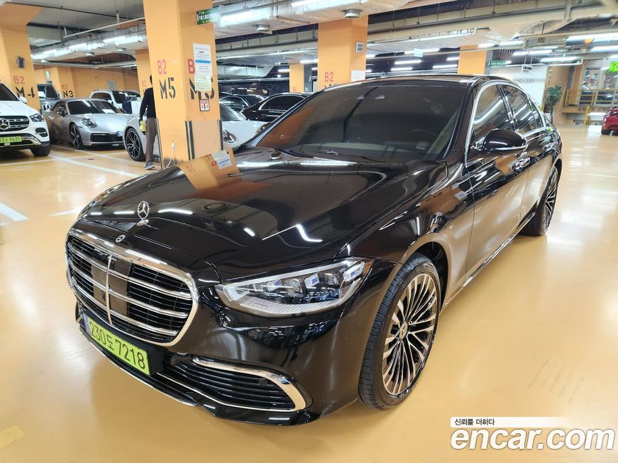 Mercedes-Benz S-Class 2024