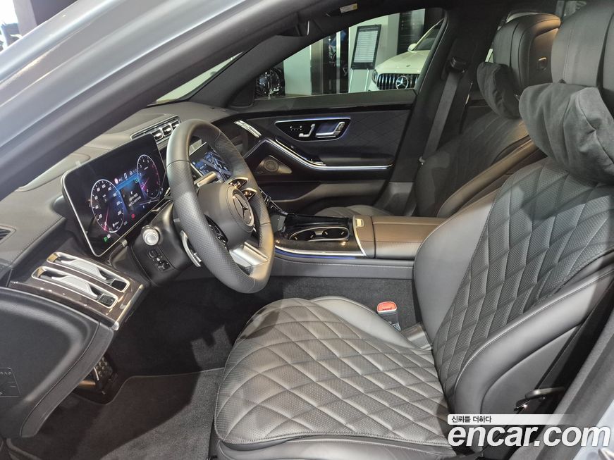 Mercedes-Benz S-Class 2025