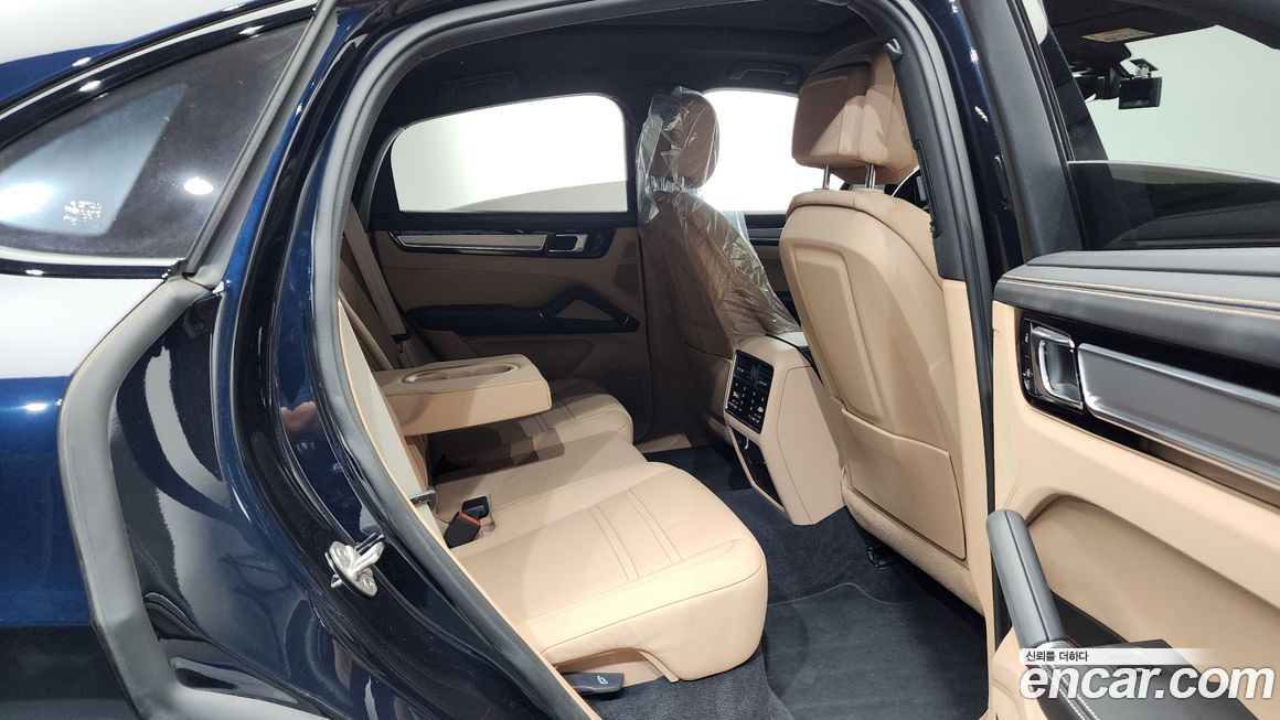 Porsche Cayenne 2023