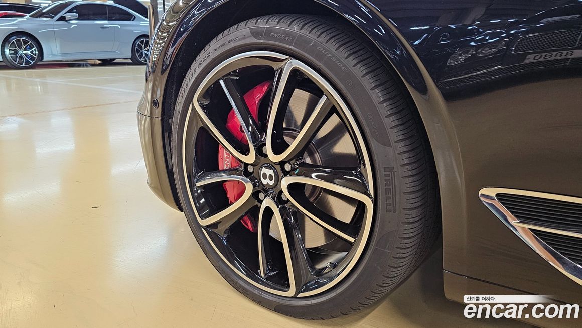 Bentley Continental 2021