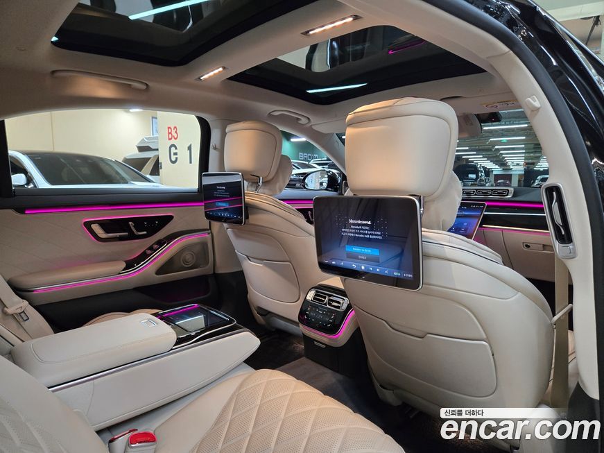 Mercedes-Benz S-Class 2024