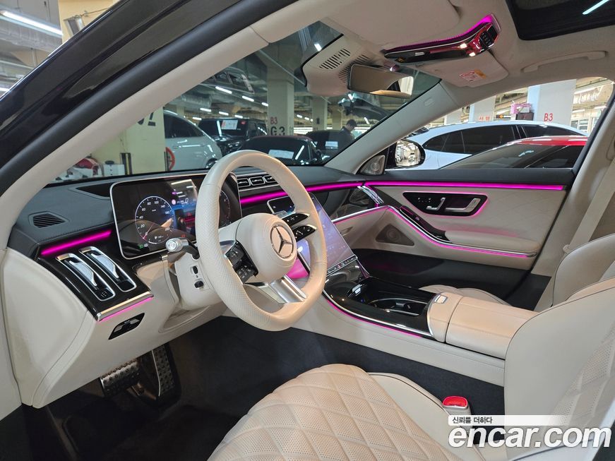 Mercedes-Benz S-Class 2024