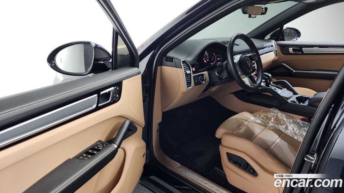 Porsche Cayenne 2023