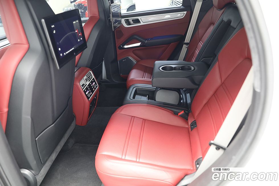 Porsche Cayenne 2023