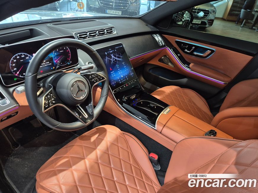 Mercedes-Benz S-Class 2025