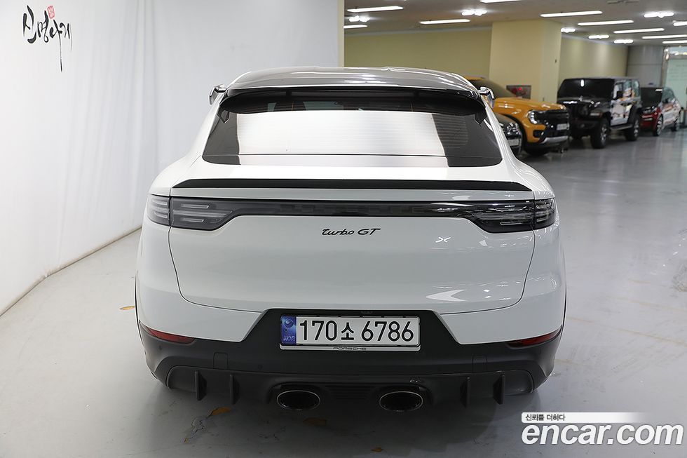 Porsche Cayenne 2023