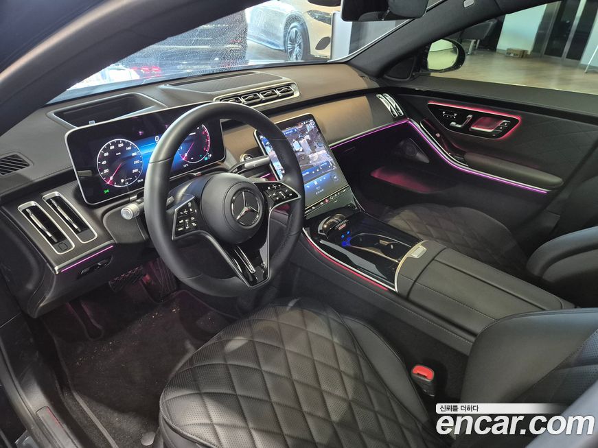 Mercedes-Benz S-Class 2025