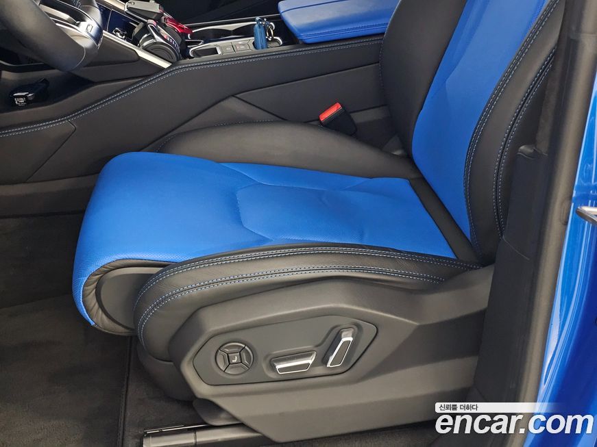 Lamborghini Urus 2021