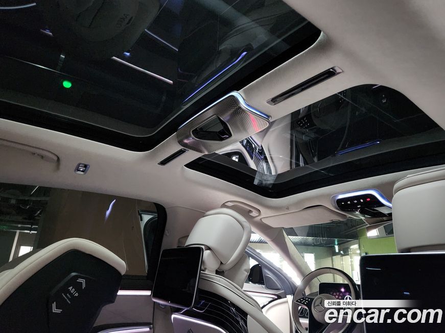 Mercedes-Benz S-Class 2024