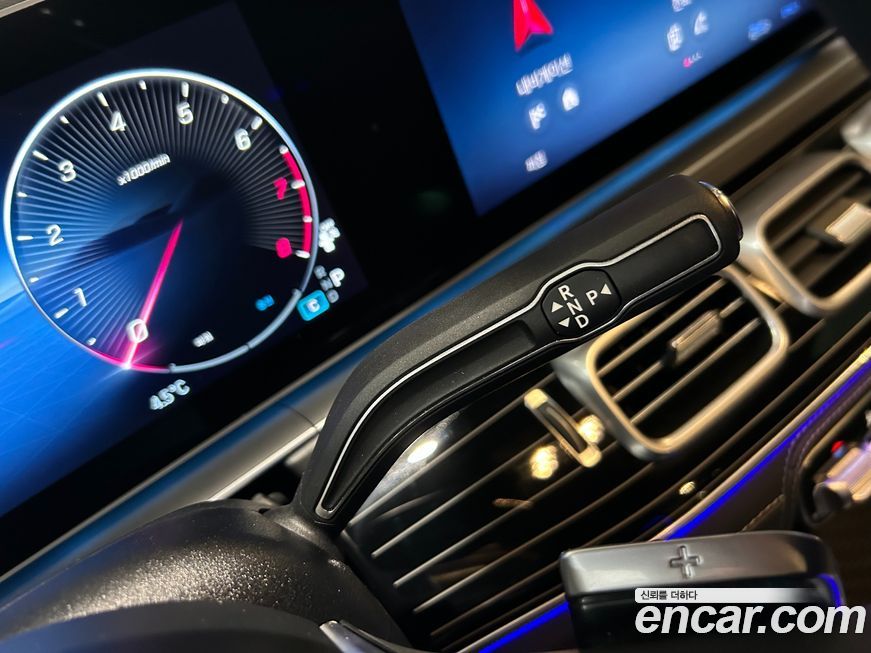 Mercedes-Benz GLS-Class 2025