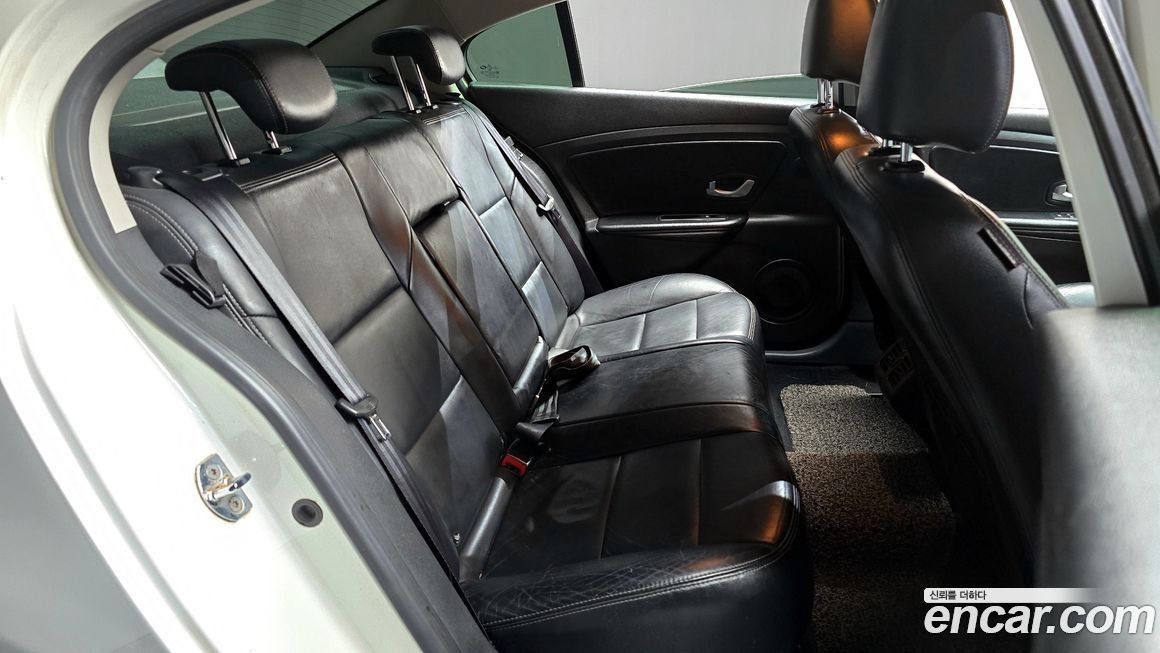 Renault-KoreaSamsung SM3 2011