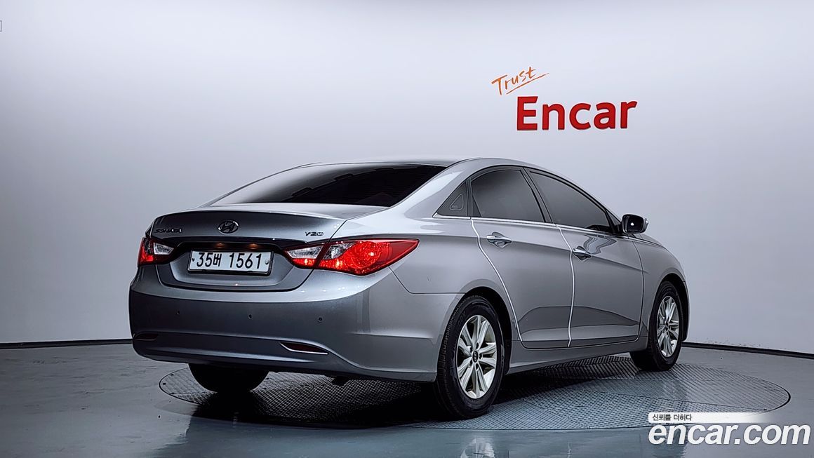Hyundai Sonata 2011