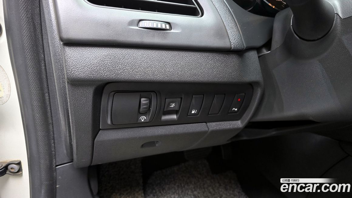 Renault-KoreaSamsung SM3 2011