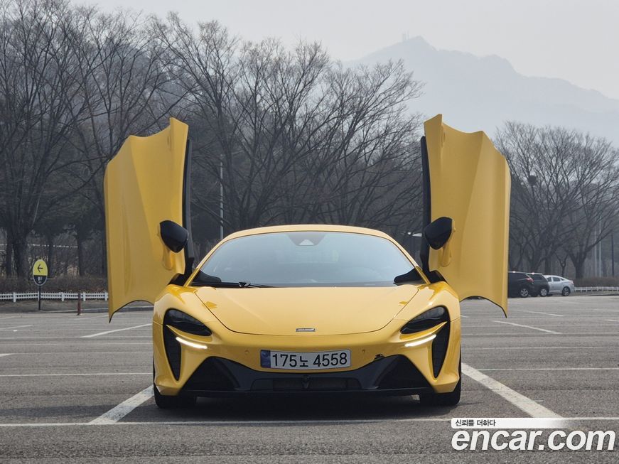 Mclaren Artura 2023