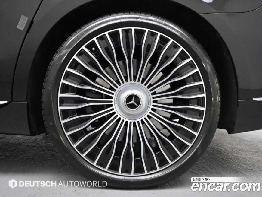 Mercedes-Benz S-Class 2023