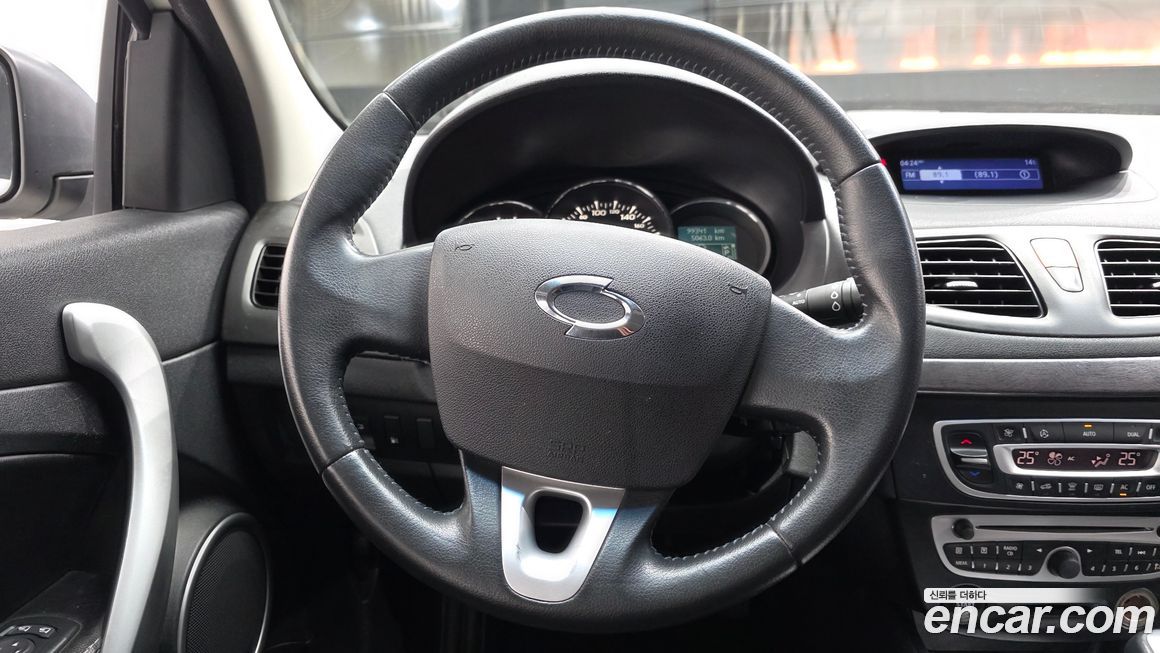 Renault-KoreaSamsung SM3 2011