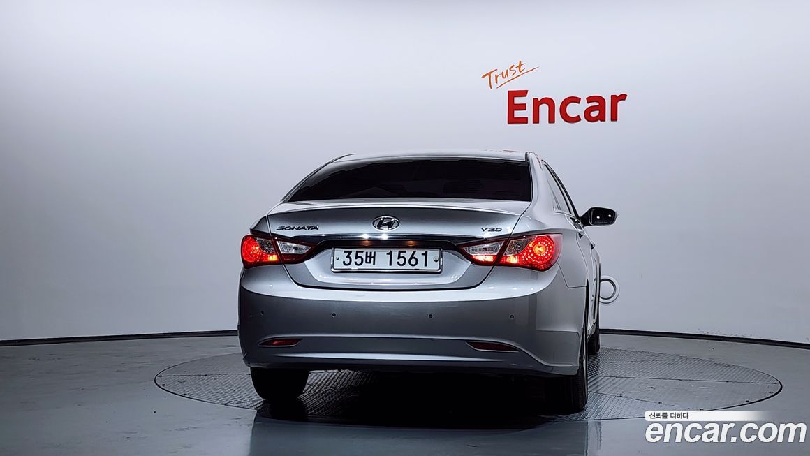 Hyundai Sonata 2011