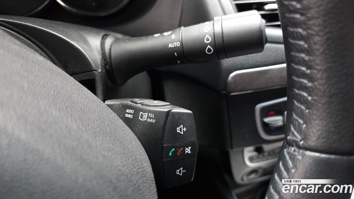 Renault-KoreaSamsung SM3 2011