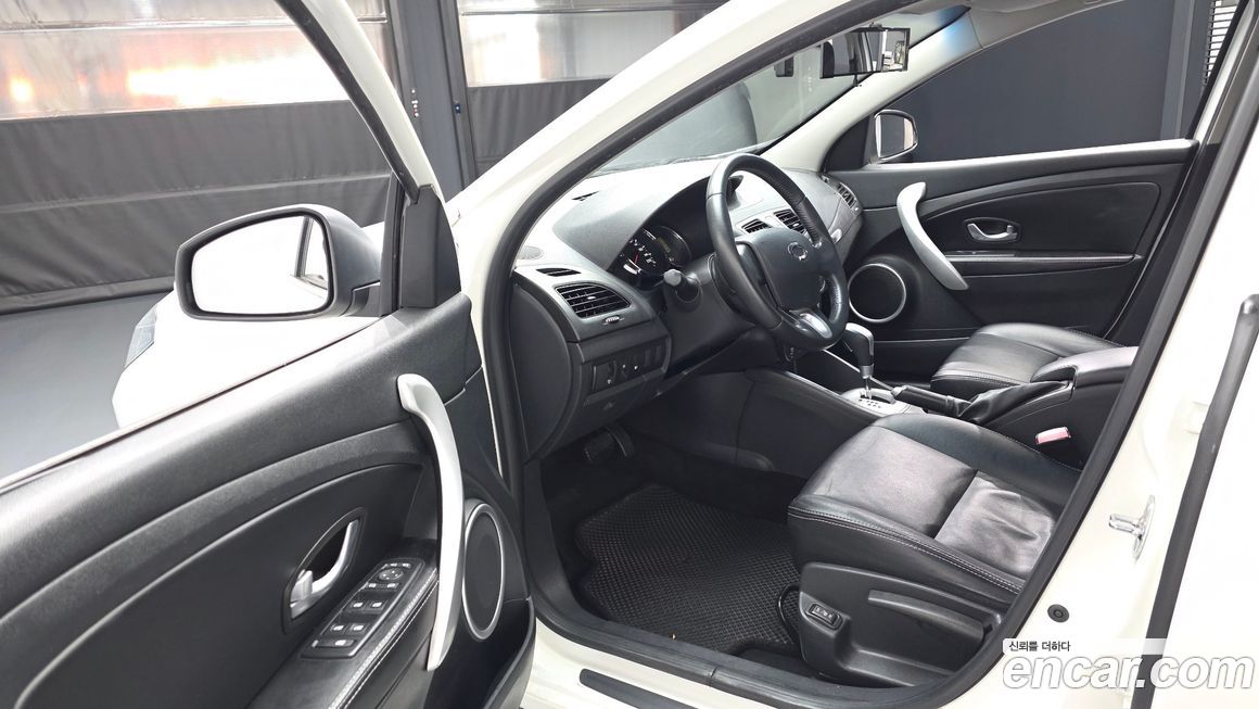 Renault-KoreaSamsung SM3 2011