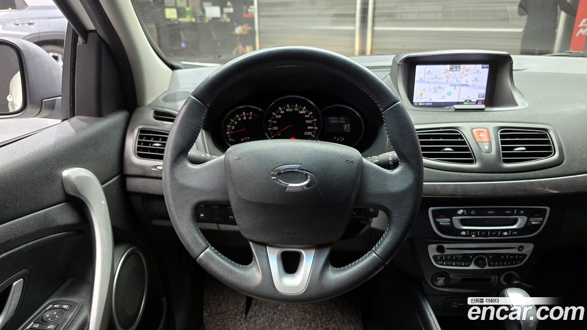 Renault-KoreaSamsung SM3 2011