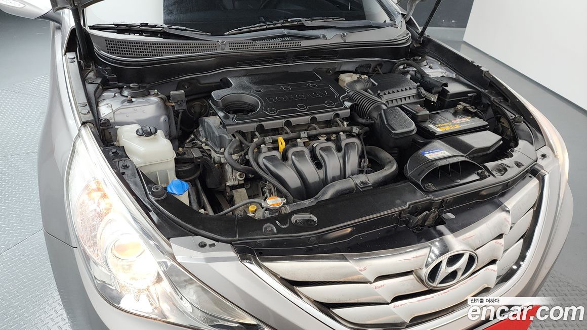Hyundai Sonata 2011
