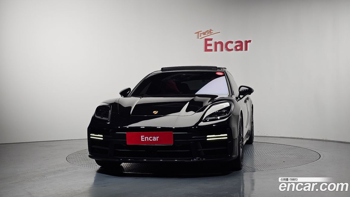Porsche Panamera 2025