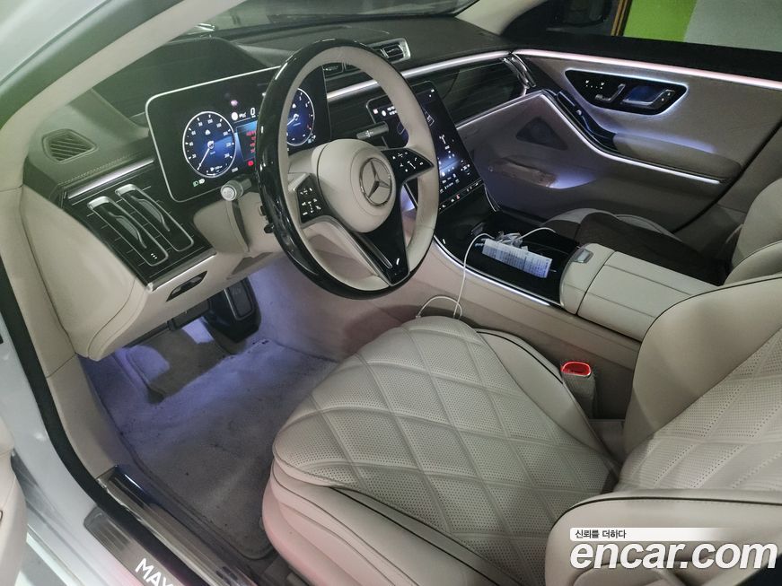 Mercedes-Benz S-Class 2024