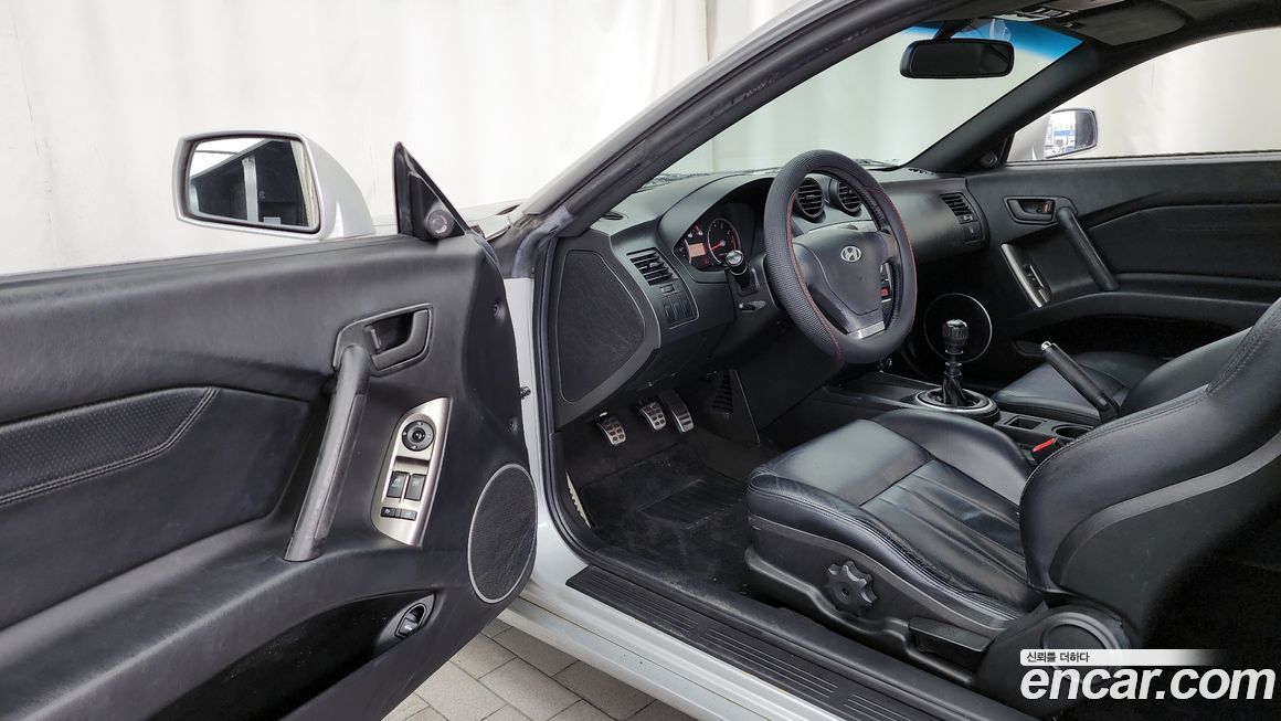 Hyundai Tuscani 2004