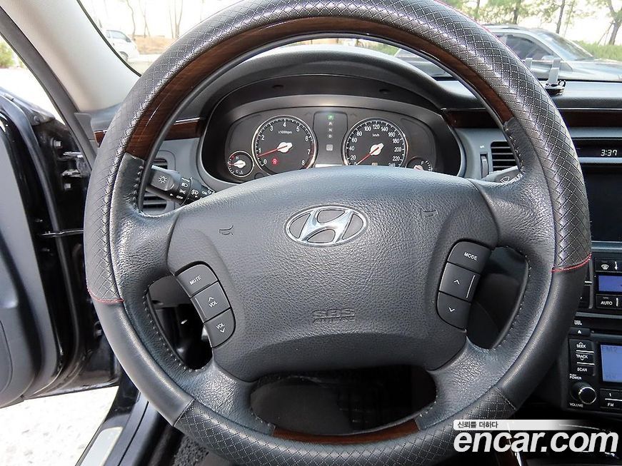 Hyundai Grandeur 2010