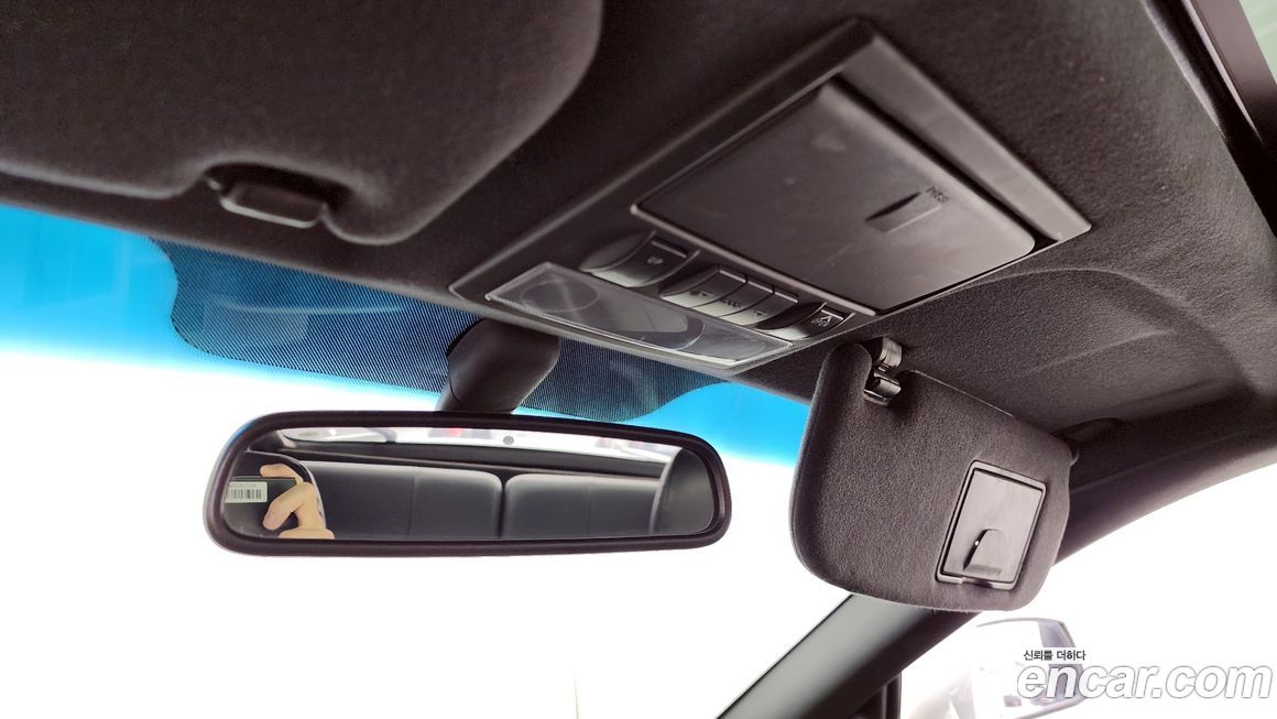 Hyundai Tuscani 2004