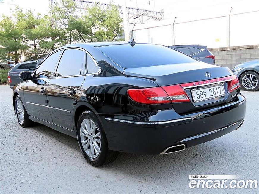 Hyundai Grandeur 2010