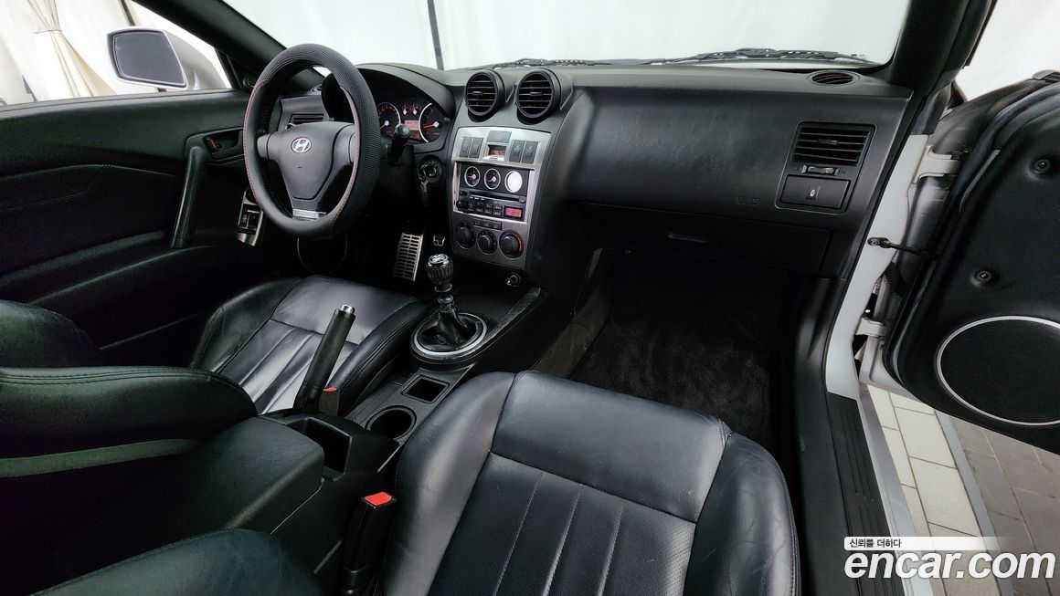 Hyundai Tuscani 2004