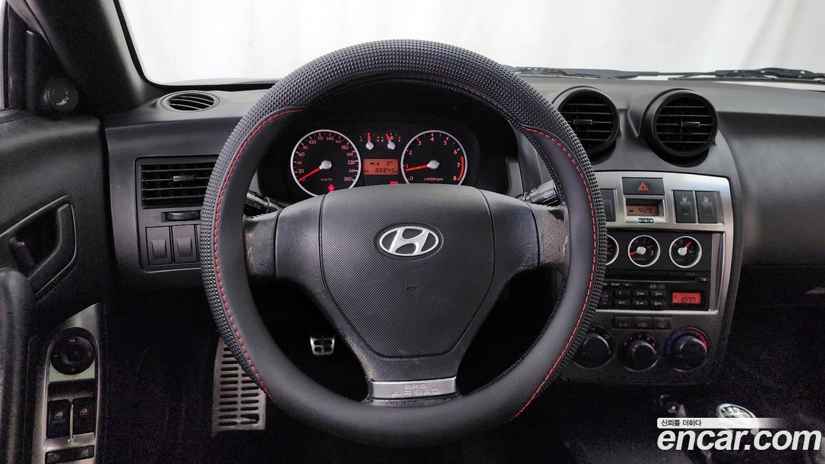 Hyundai Tuscani 2004