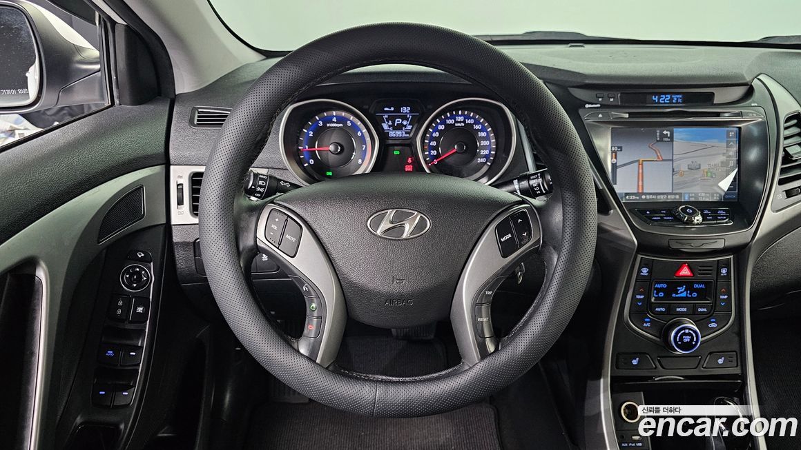 Hyundai AVANTE 2014
