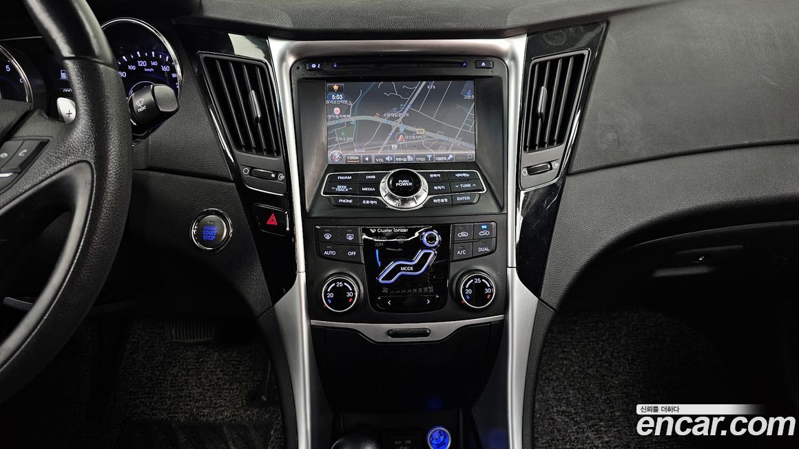 Hyundai Sonata 2010