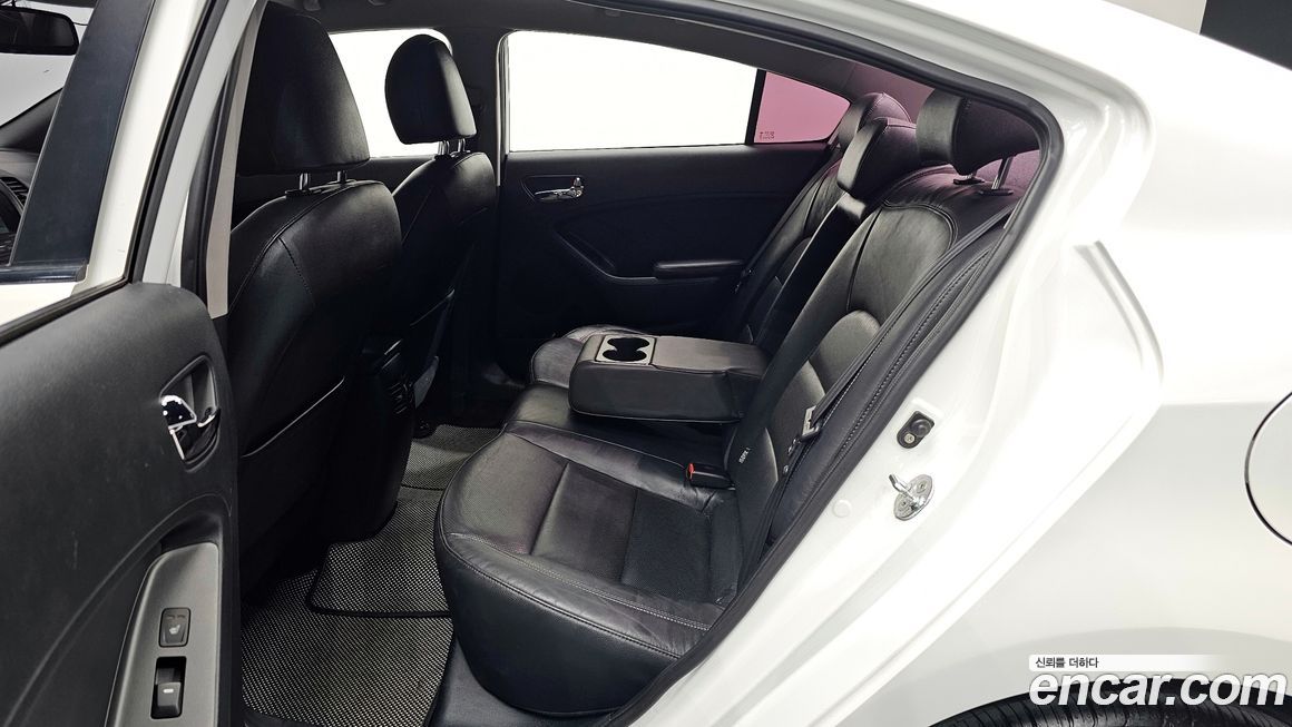 Kia K3 2015