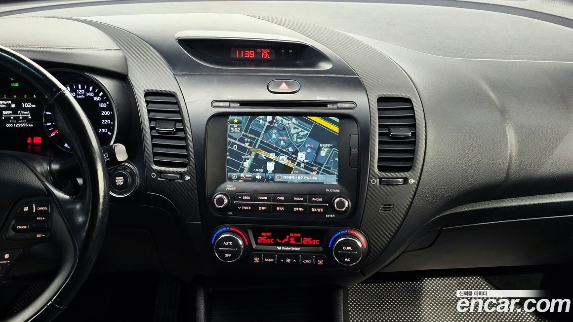 Kia K3 2015