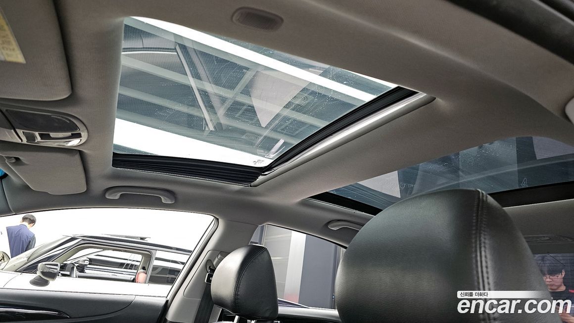 Hyundai Sonata 2010