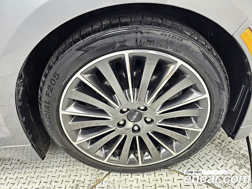 Lincoln MKZ 2014