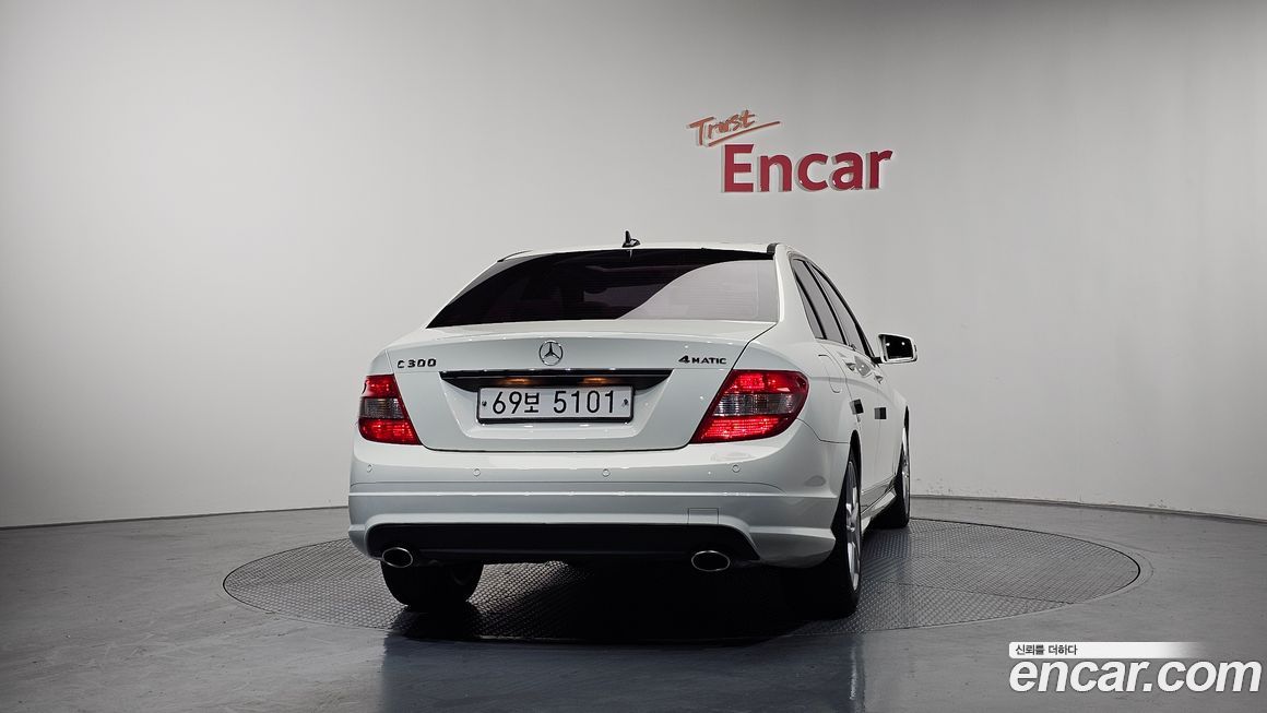 Mercedes-Benz C-Class 2010