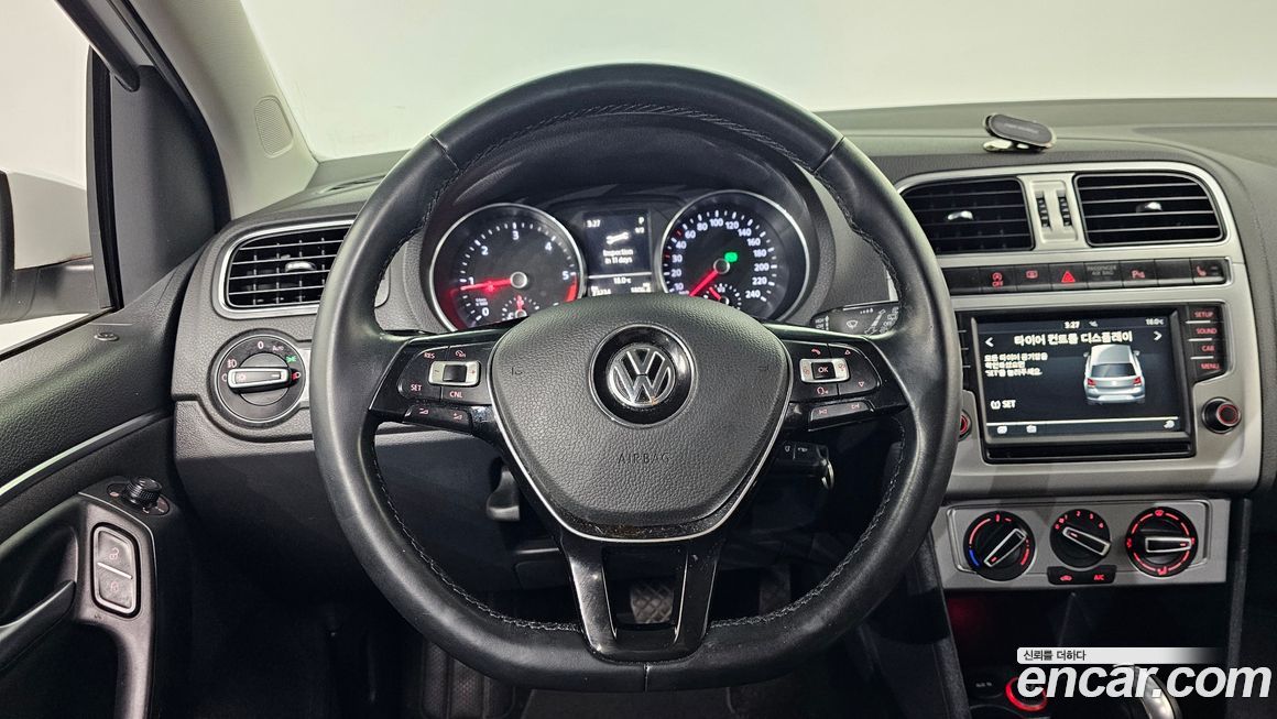 Volkswagen Polo 2015