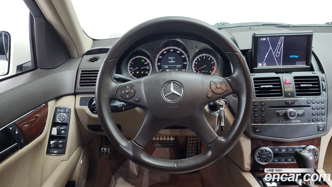 Mercedes-Benz C-Class 2010